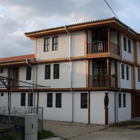 Tsutsovi House Otel Kalofer Dış mekan fotoğraf